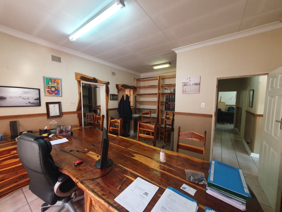  Bedroom Property for Sale in Pretoria North Gauteng