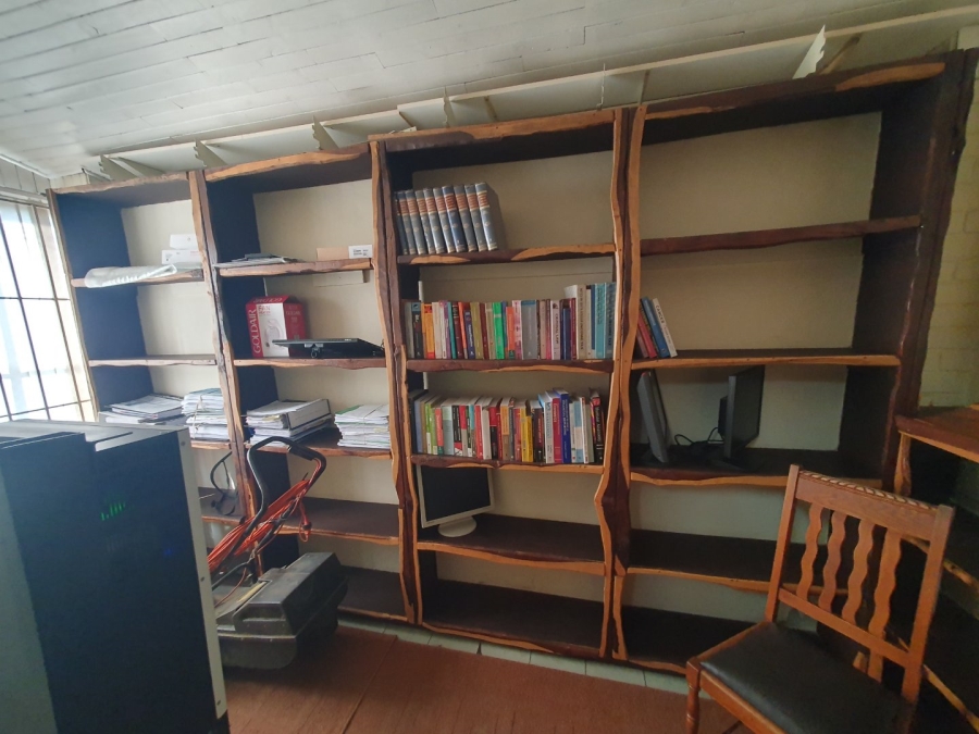  Bedroom Property for Sale in Pretoria North Gauteng