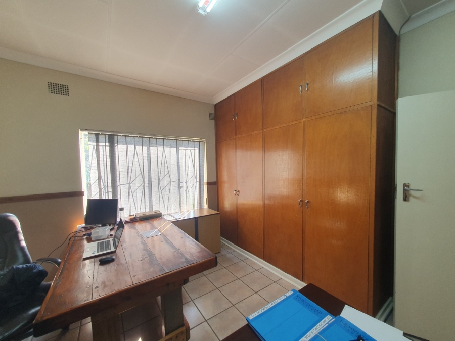  Bedroom Property for Sale in Pretoria North Gauteng