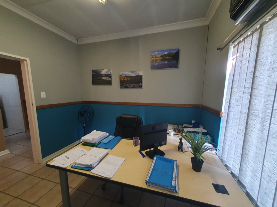  Bedroom Property for Sale in Pretoria North Gauteng