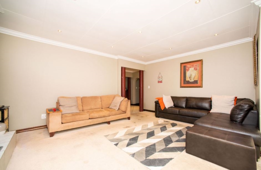 4 Bedroom Property for Sale in Highway Gardens Gauteng