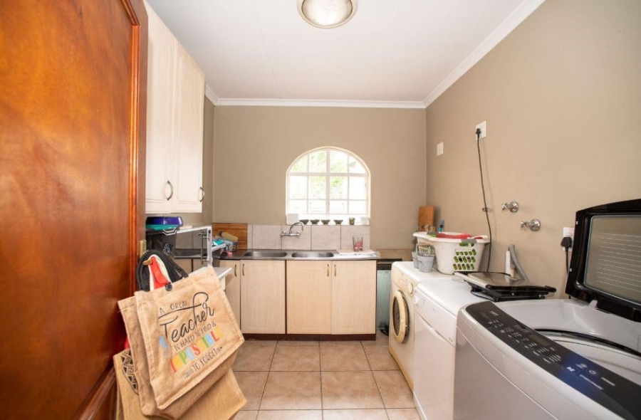4 Bedroom Property for Sale in Highway Gardens Gauteng