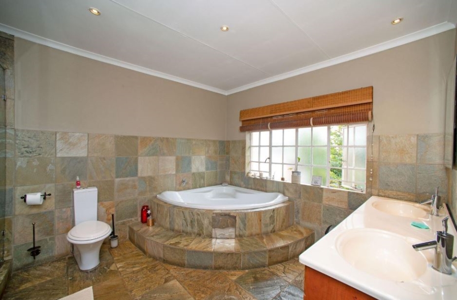 4 Bedroom Property for Sale in Highway Gardens Gauteng