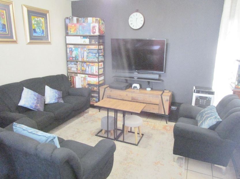 2 Bedroom Property for Sale in Greenstone Hill Gauteng