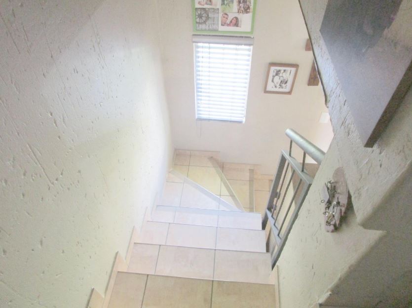 2 Bedroom Property for Sale in Greenstone Hill Gauteng