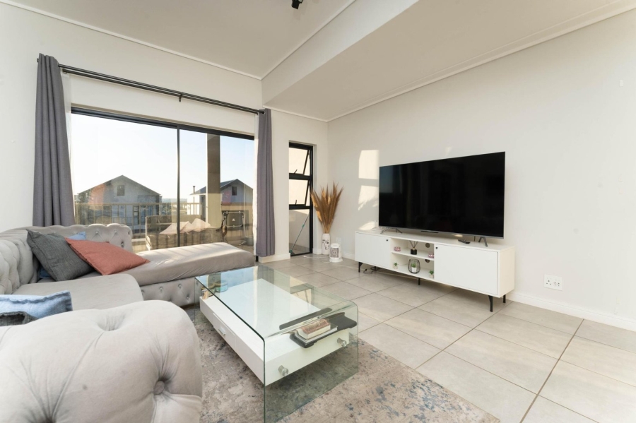 To Let 2 Bedroom Property for Rent in Waterfall Heights Gauteng