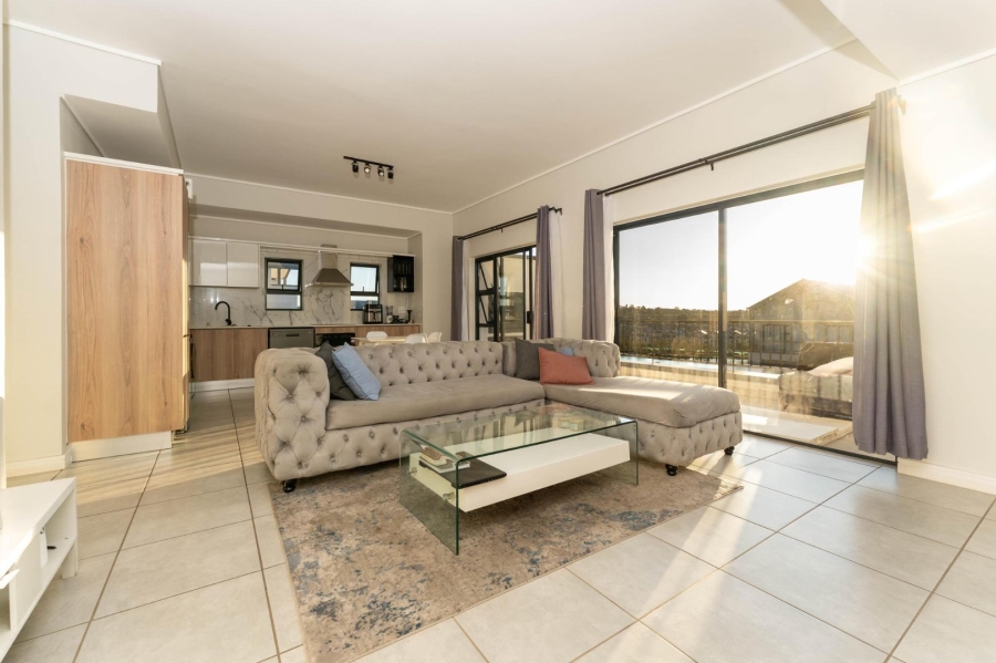 To Let 2 Bedroom Property for Rent in Waterfall Heights Gauteng