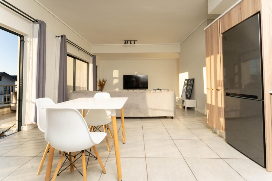 To Let 2 Bedroom Property for Rent in Waterfall Heights Gauteng