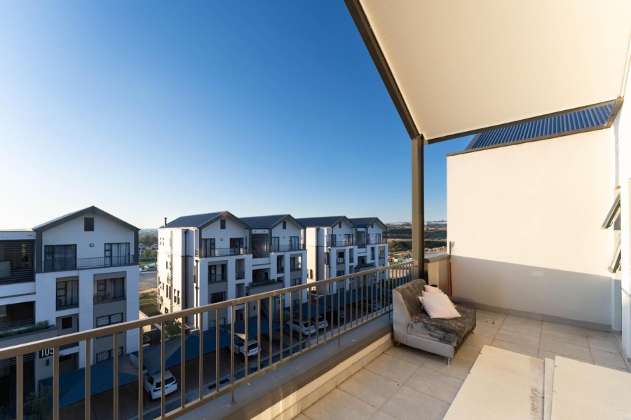 To Let 2 Bedroom Property for Rent in Waterfall Heights Gauteng