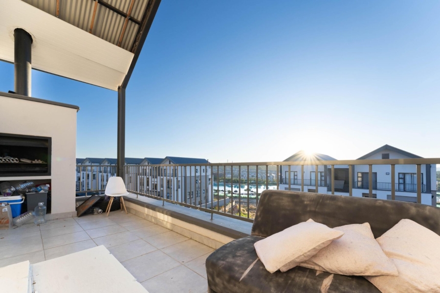 To Let 2 Bedroom Property for Rent in Waterfall Heights Gauteng