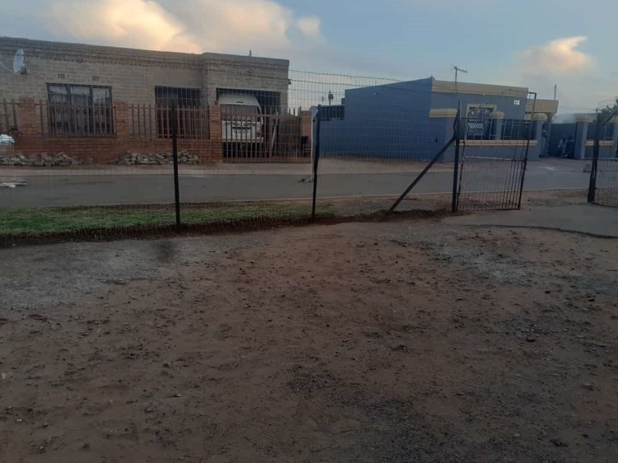 3 Bedroom Property for Sale in Lakeside Gauteng