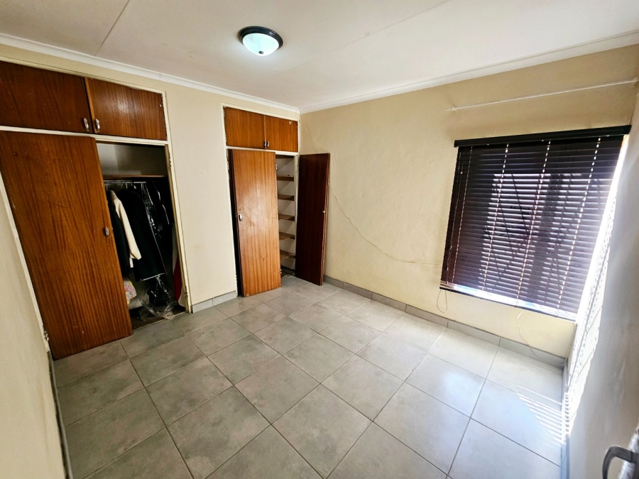 To Let 4 Bedroom Property for Rent in Heuweloord Gauteng