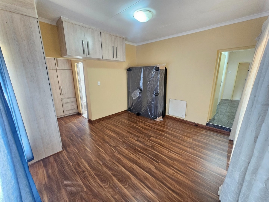 To Let 4 Bedroom Property for Rent in Heuweloord Gauteng
