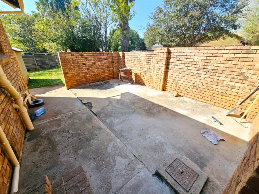 To Let 4 Bedroom Property for Rent in Heuweloord Gauteng