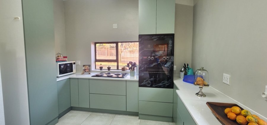 4 Bedroom Property for Sale in Laudium Gauteng