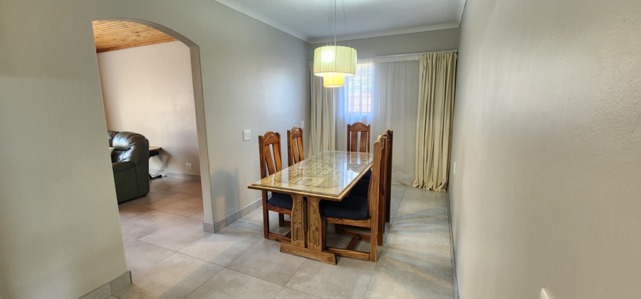 4 Bedroom Property for Sale in Laudium Gauteng