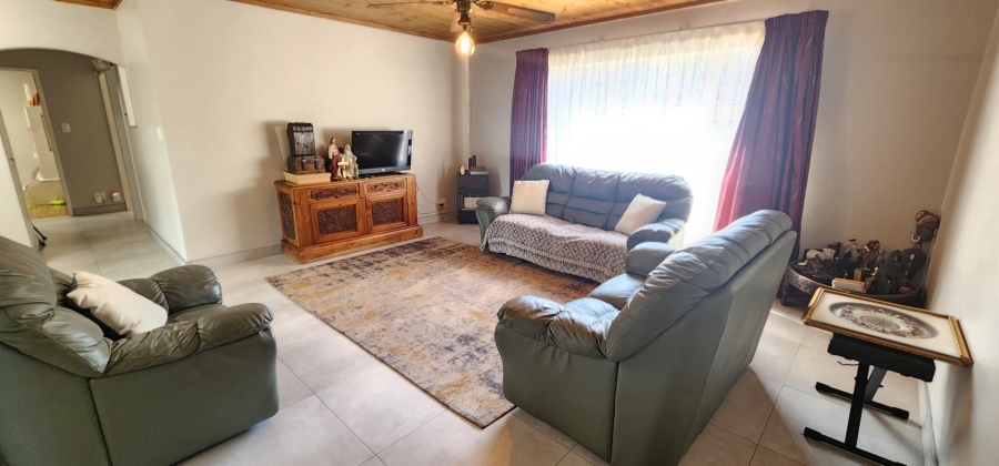 4 Bedroom Property for Sale in Laudium Gauteng