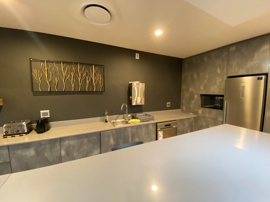 To Let commercial Property for Rent in Magaliessig Gauteng