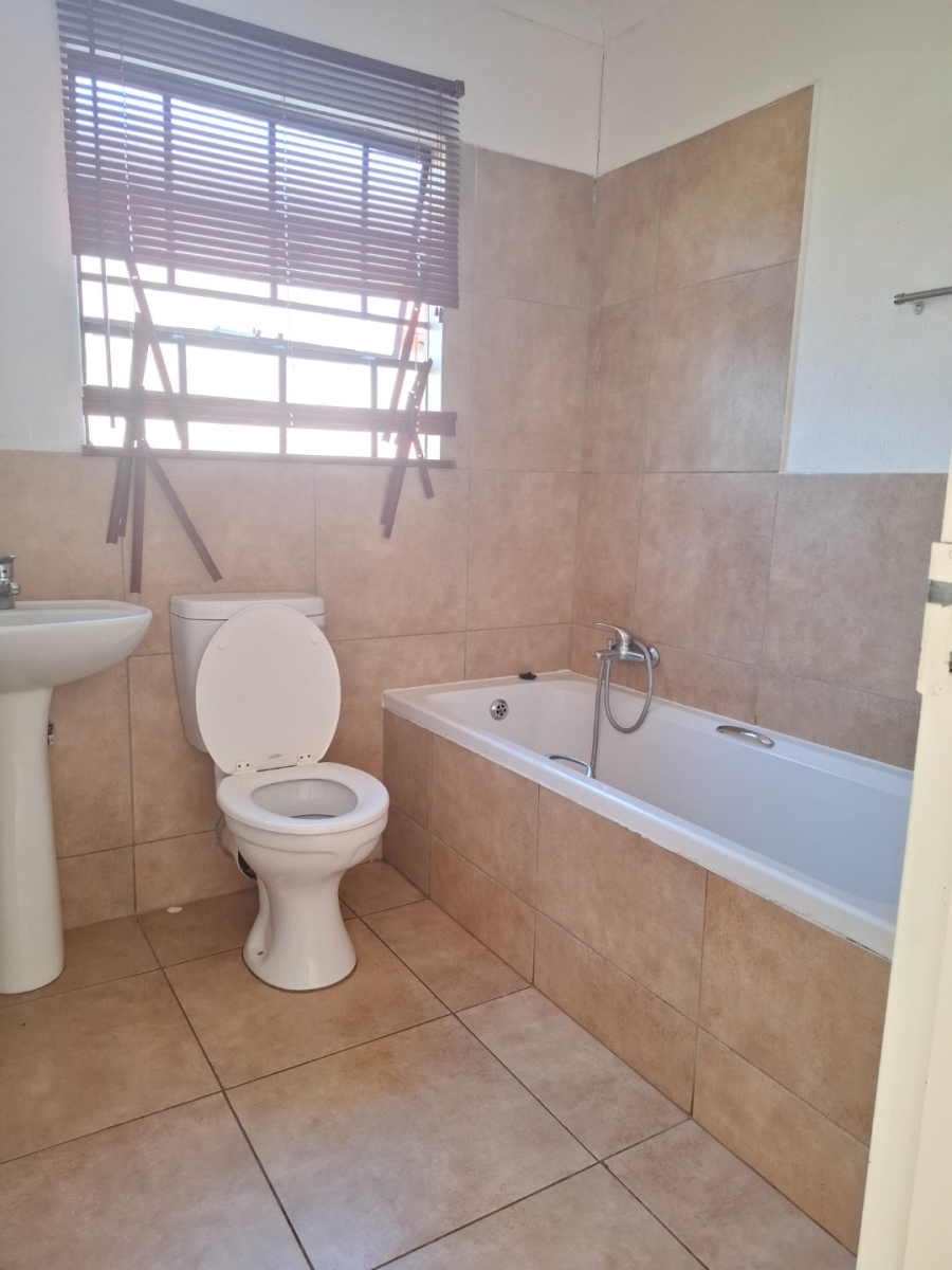 To Let 2 Bedroom Property for Rent in Heatherview Gauteng