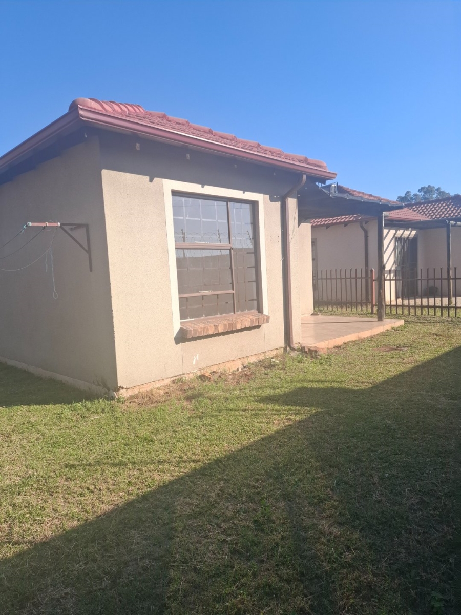 To Let 2 Bedroom Property for Rent in Heatherview Gauteng