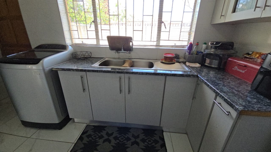 3 Bedroom Property for Sale in Theresa Park Gauteng
