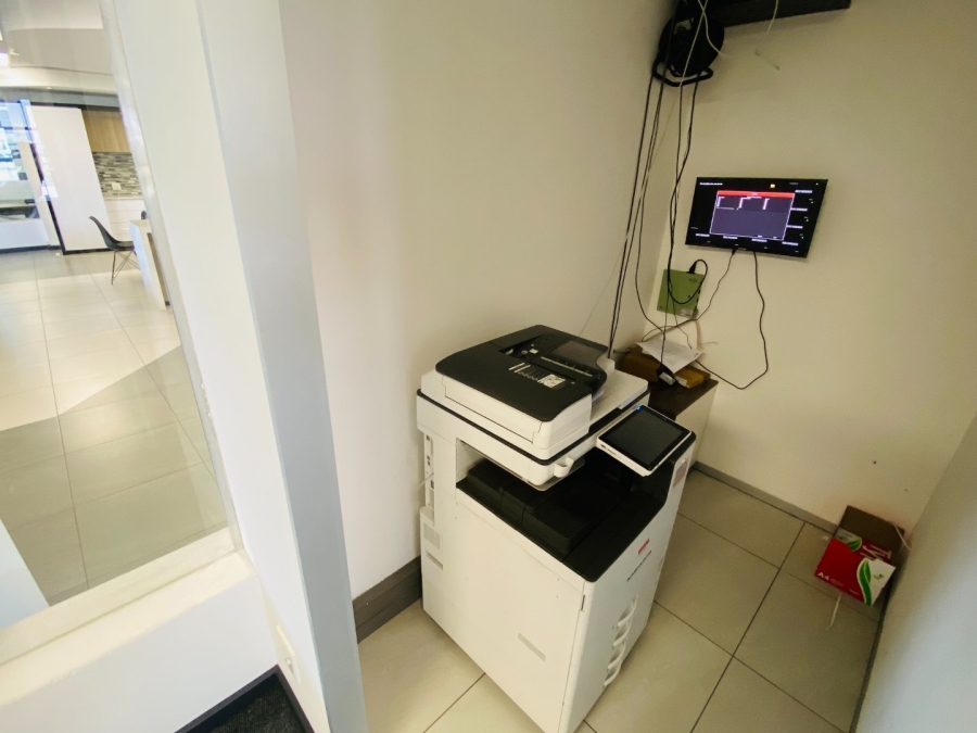 To Let commercial Property for Rent in Vorna Valley Gauteng
