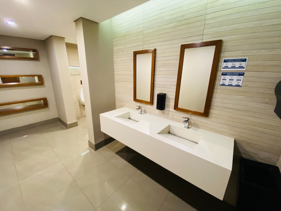 To Let commercial Property for Rent in Vorna Valley Gauteng