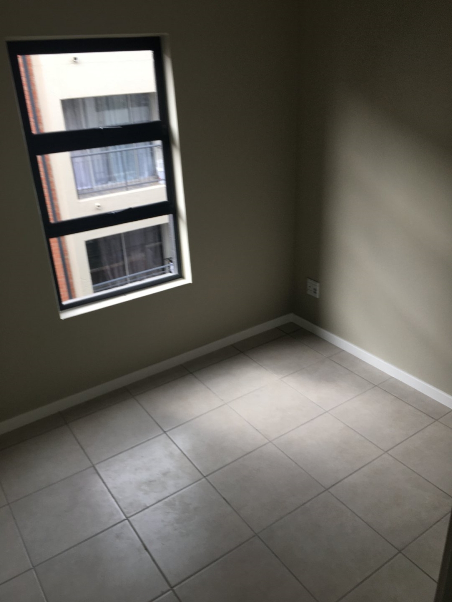 To Let 2 Bedroom Property for Rent in Grand Central Gauteng