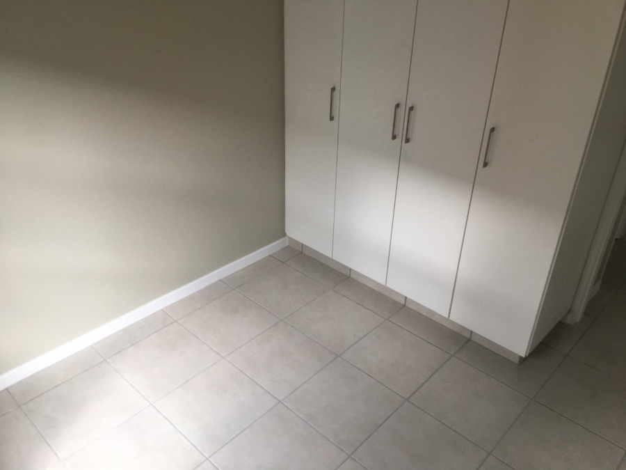 To Let 2 Bedroom Property for Rent in Grand Central Gauteng