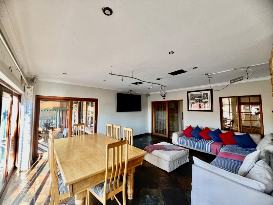 4 Bedroom Property for Sale in Woodhill Estate Gauteng