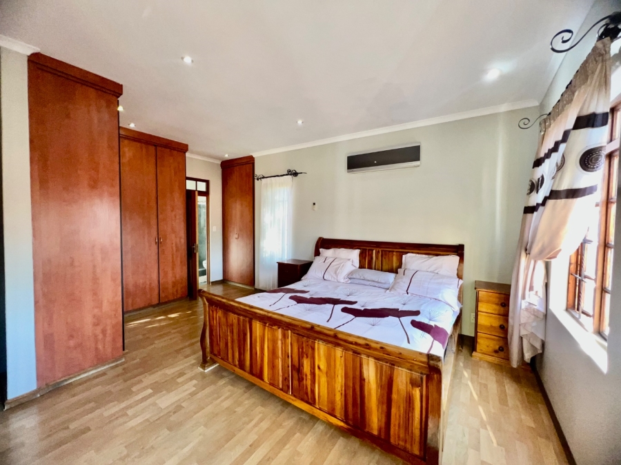 4 Bedroom Property for Sale in Woodhill Estate Gauteng
