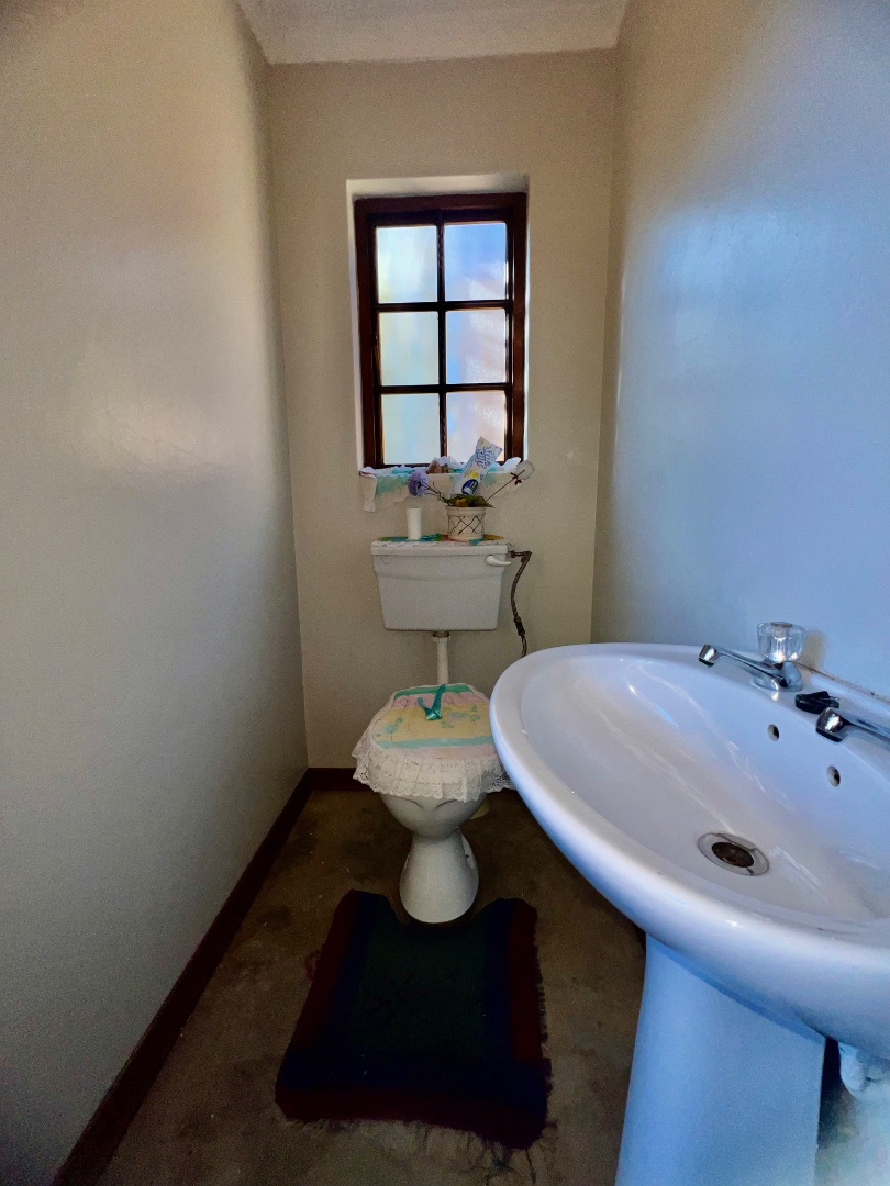 4 Bedroom Property for Sale in Woodhill Estate Gauteng