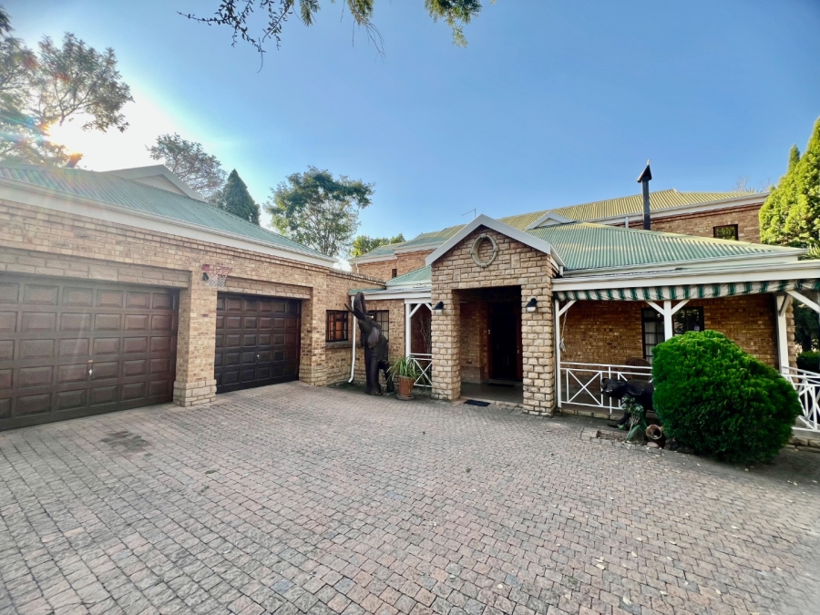4 Bedroom Property for Sale in Woodhill Estate Gauteng