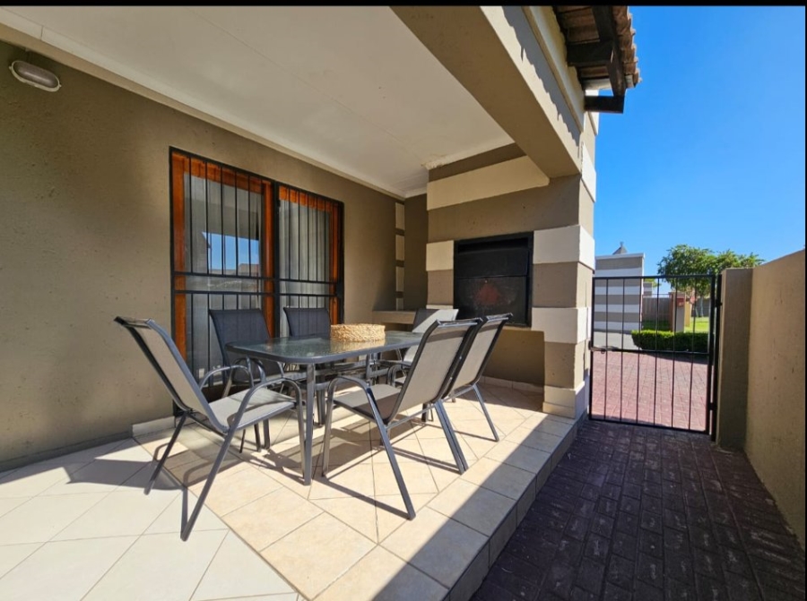 3 Bedroom Property for Sale in The Reeds Gauteng