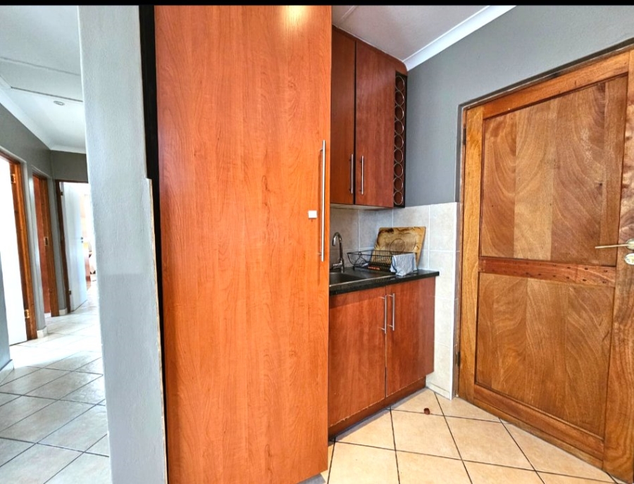 3 Bedroom Property for Sale in The Reeds Gauteng