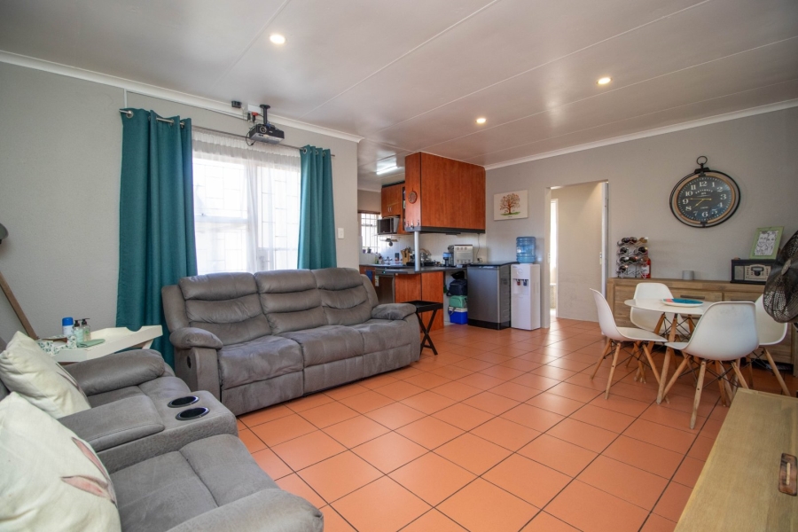  Bedroom Property for Sale in Brentwood Park AH Gauteng