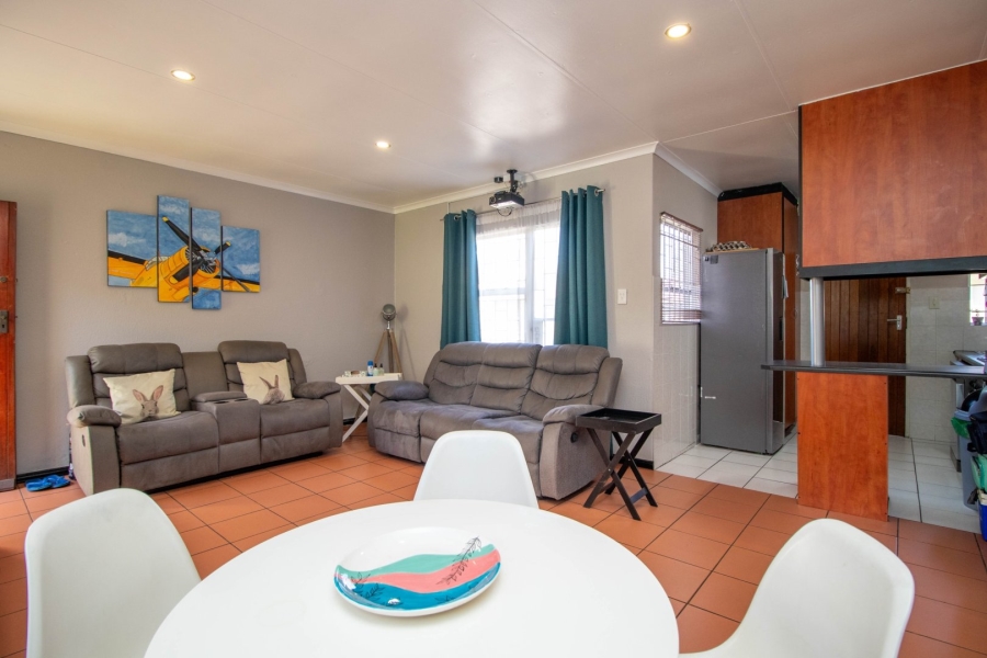  Bedroom Property for Sale in Brentwood Park AH Gauteng