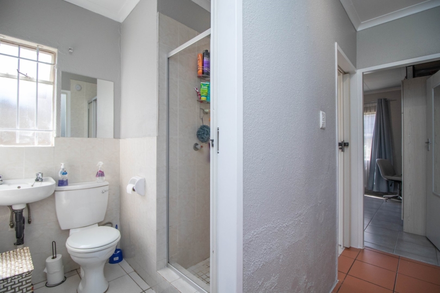  Bedroom Property for Sale in Brentwood Park AH Gauteng