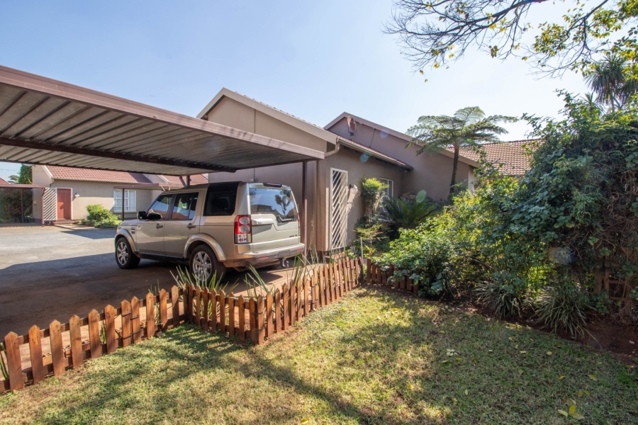  Bedroom Property for Sale in Brentwood Park AH Gauteng