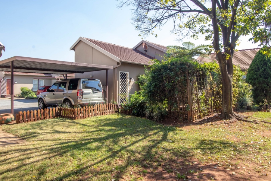  Bedroom Property for Sale in Brentwood Park AH Gauteng