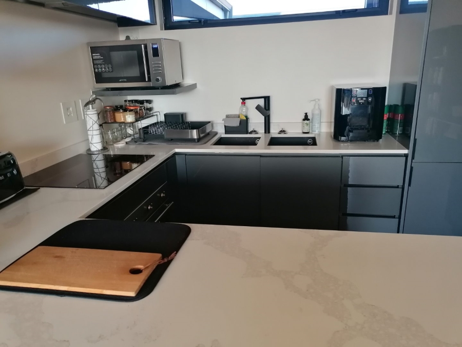 To Let 2 Bedroom Property for Rent in Hyde Park Gauteng