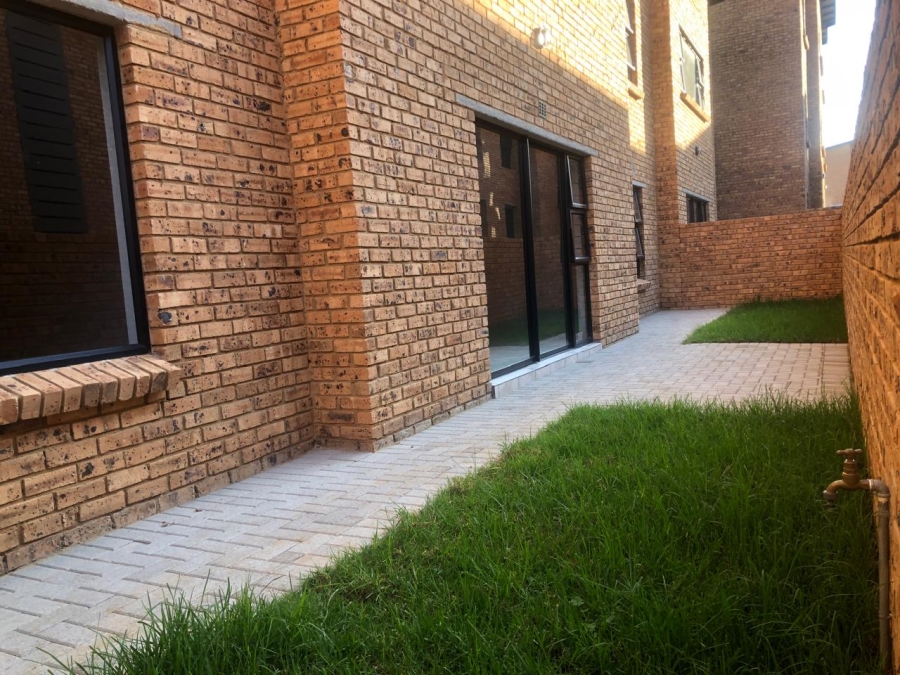 2 Bedroom Property for Sale in Ravenswood Gauteng