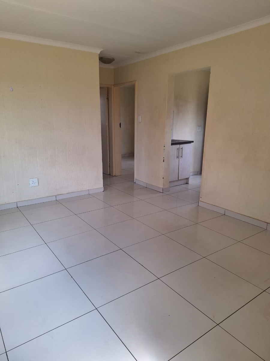 To Let 2 Bedroom Property for Rent in Blue Hills Gauteng