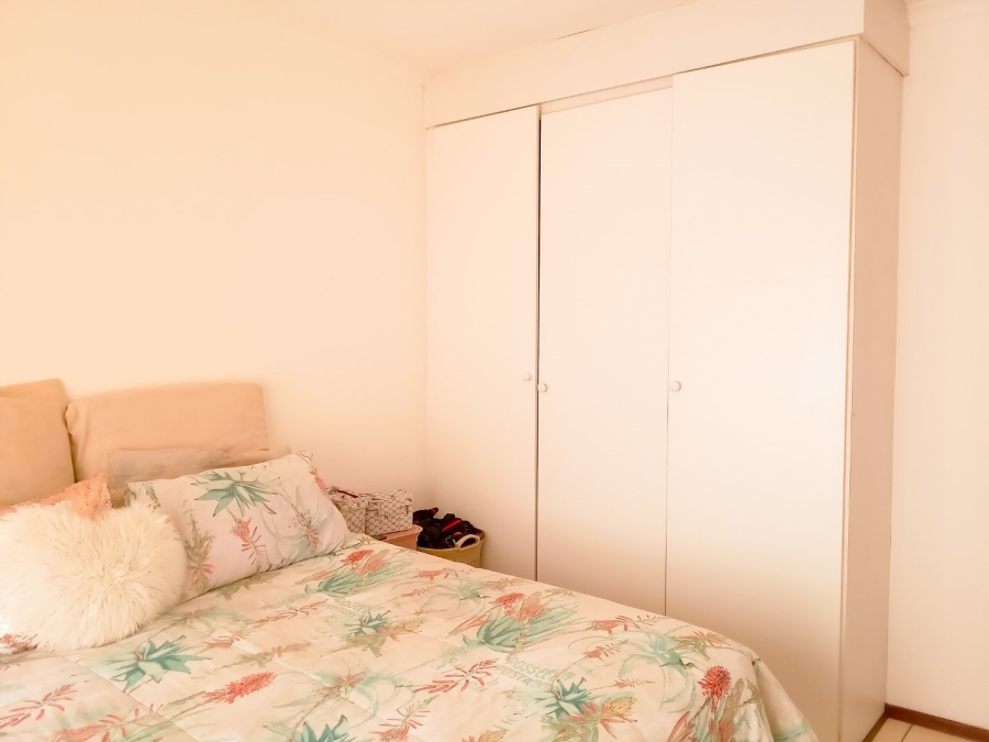 To Let 2 Bedroom Property for Rent in Florida Gauteng