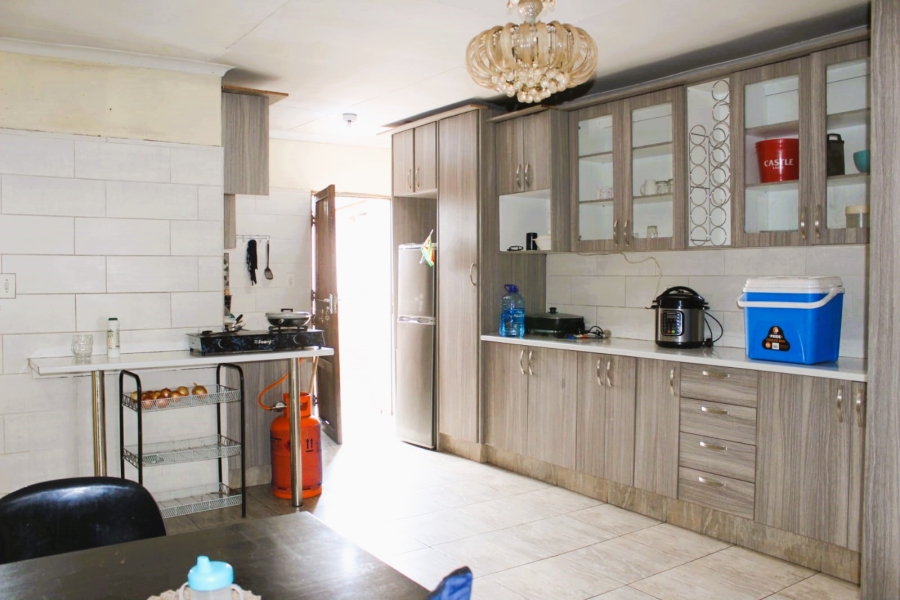 2 Bedroom Property for Sale in East Lynne Gauteng