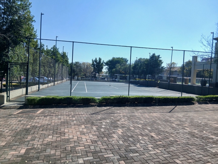 To Let 2 Bedroom Property for Rent in Fourways Gauteng