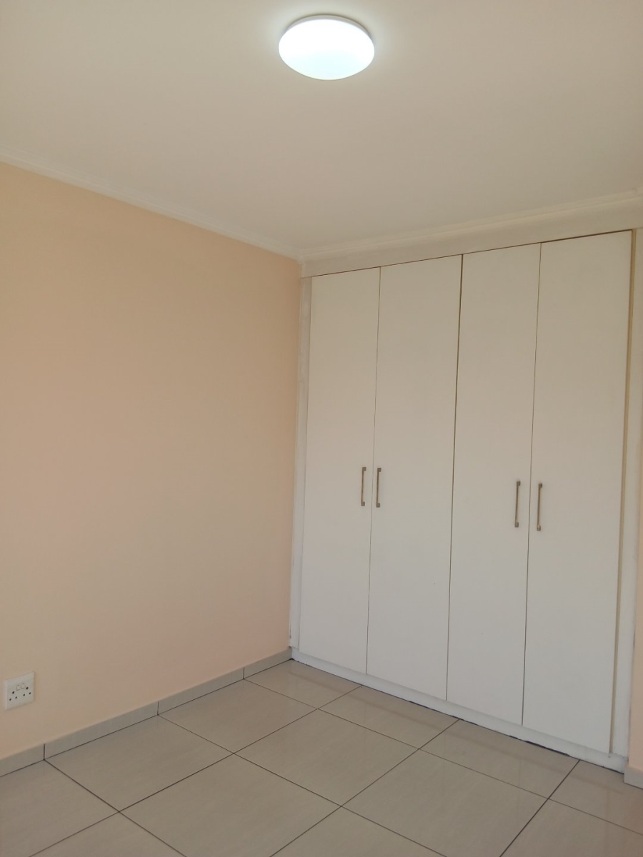 To Let 2 Bedroom Property for Rent in Fourways Gauteng