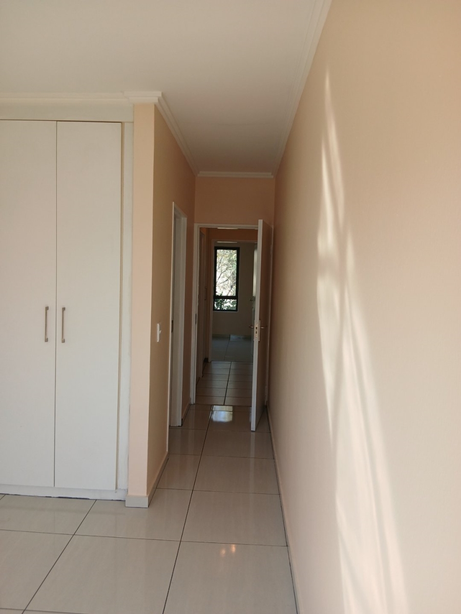 To Let 2 Bedroom Property for Rent in Fourways Gauteng