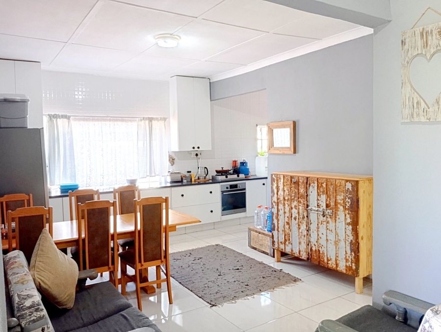 To Let 4 Bedroom Property for Rent in Discovery Gauteng