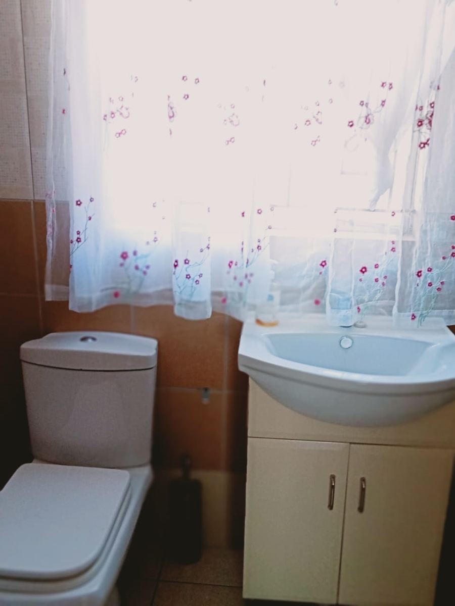 To Let 3 Bedroom Property for Rent in Soshanguve East Gauteng